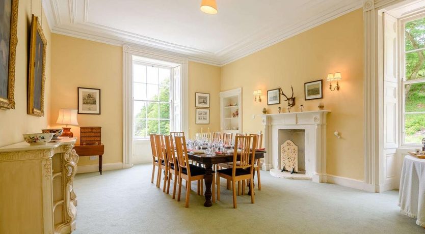 Photo of 6 Bed in Carse