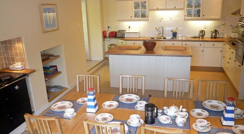 Photo of 6 Bed in Carse