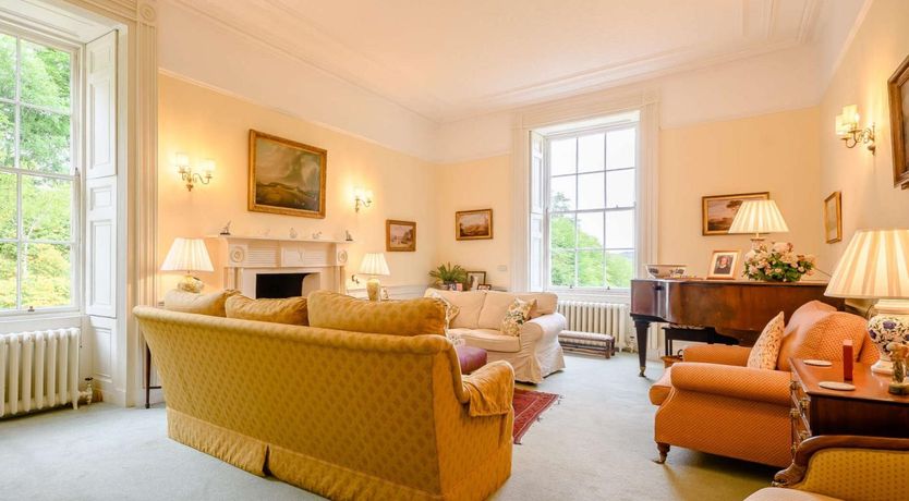 Photo of 6 Bed in Tarbert