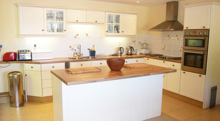 Photo of 6 Bed in Tarbert