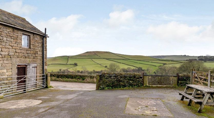 Photo of 1 Bed in Hathersage