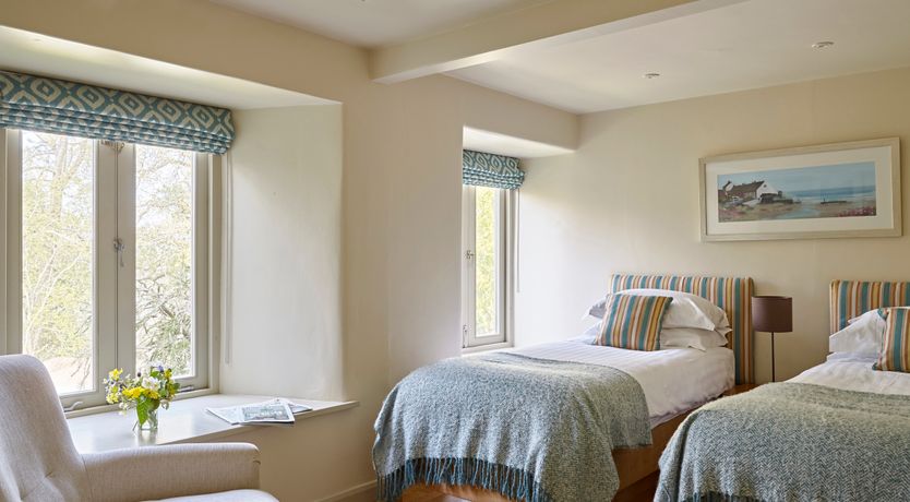 Photo of Yennadon Cottage