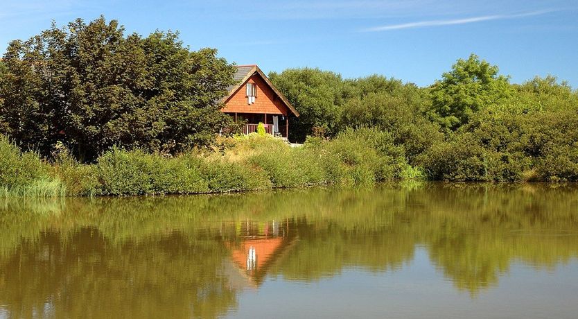 Photo of 3 Bed in Higher Clovelly