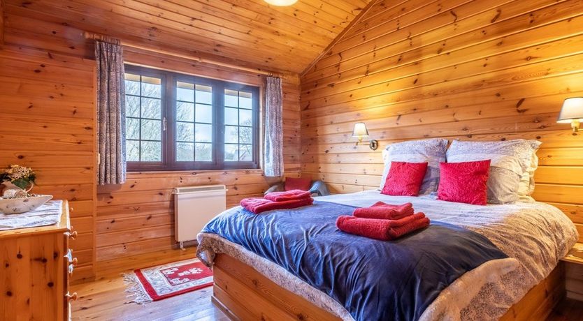 Photo of 1 Bed in Higher Clovelly