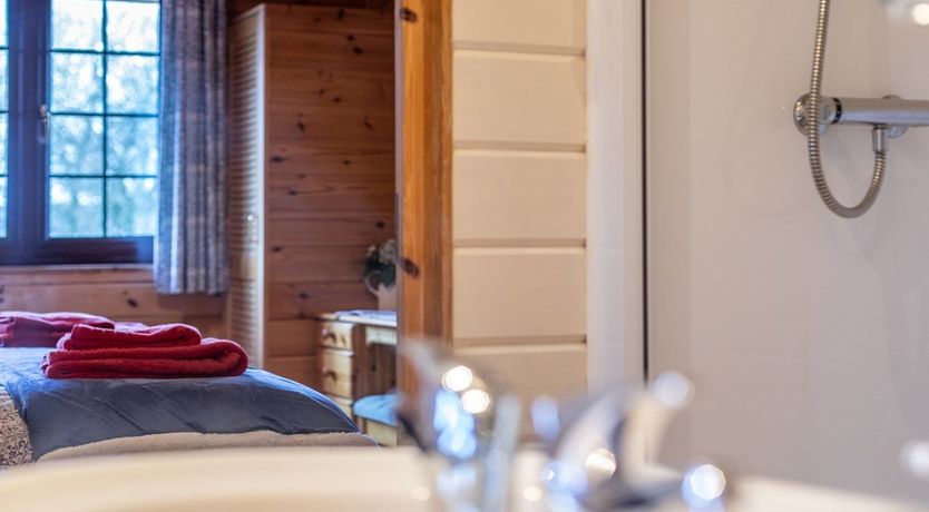 Photo of 1 Bed in Higher Clovelly