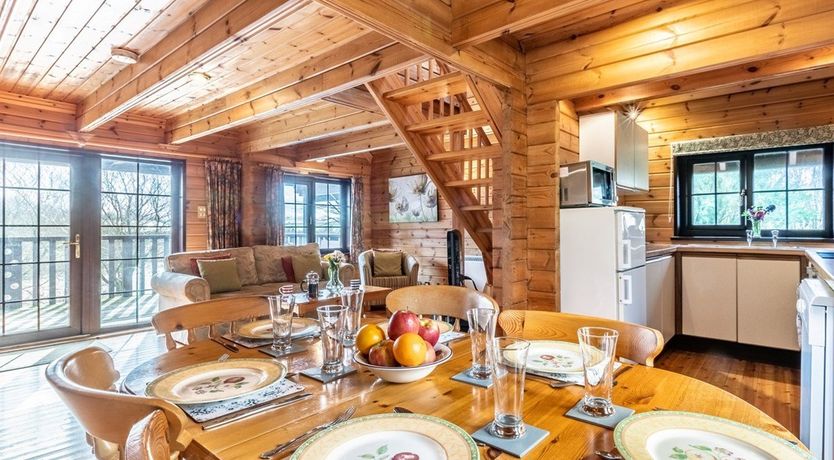 Photo of 3 Bed in Higher Clovelly