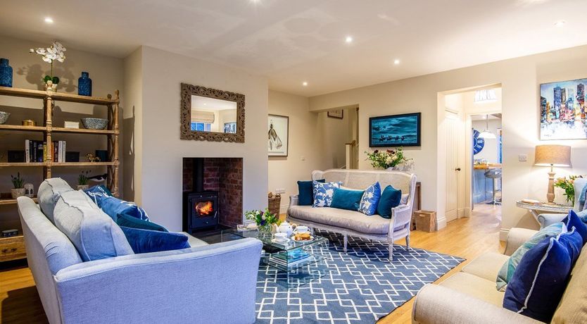 Photo of 5 Bed in Tybroughton