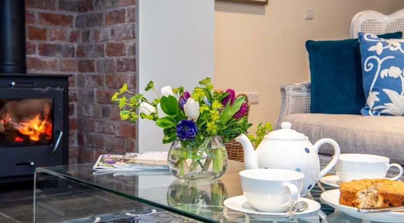 Photo of 5 Bed in Tybroughton