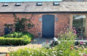 Photo of whitchurch-barn