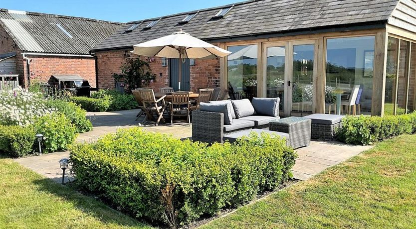 Photo of 5 Bed in Tybroughton