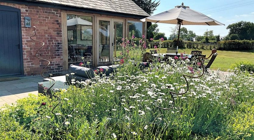 Photo of 5 Bed in Tybroughton