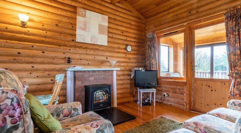 Photo of 2 Bed in Higher Clovelly