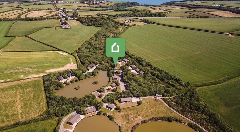 Photo of 2 Bed in Higher Clovelly