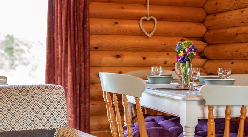 Photo of 2 Bed in Higher Clovelly