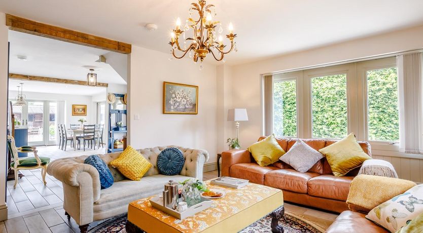 Photo of 3 Bed in Ilminster