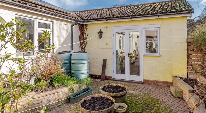 Photo of 1 Bed in Alderton