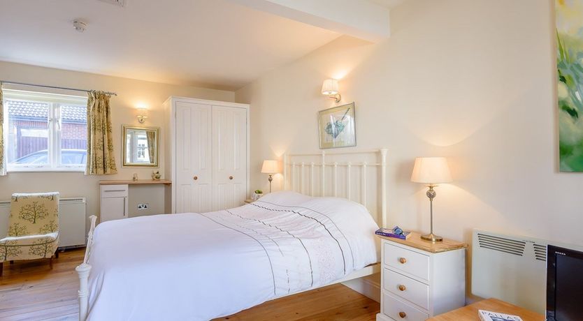 Photo of 1 Bed in Alderton