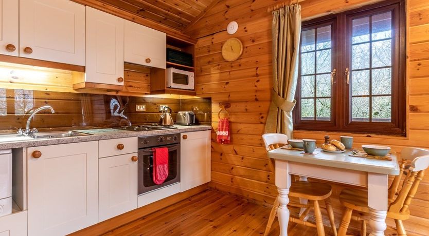 Photo of 1 Bed in Higher Clovelly