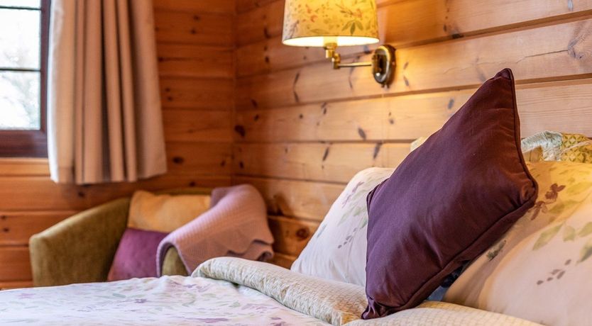 Photo of 1 Bed in Higher Clovelly