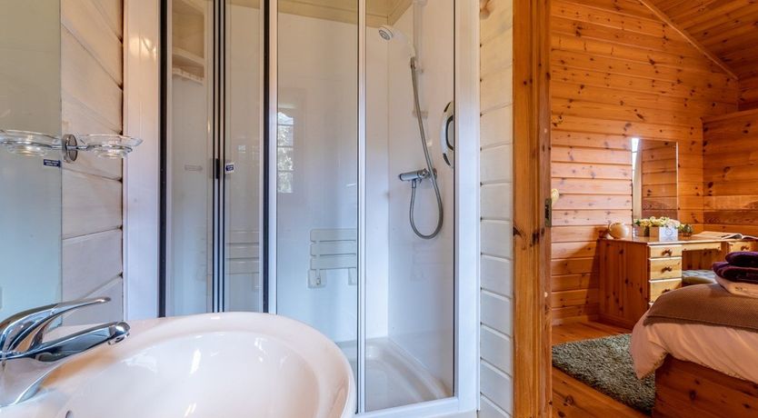 Photo of 1 Bed in Higher Clovelly