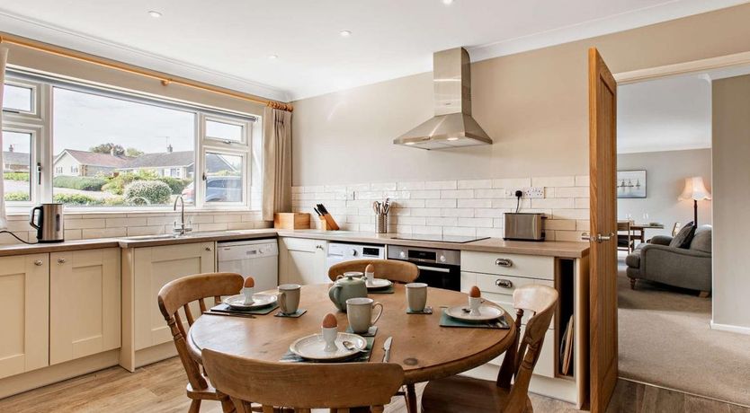 Photo of 3 Bed in Weybourne