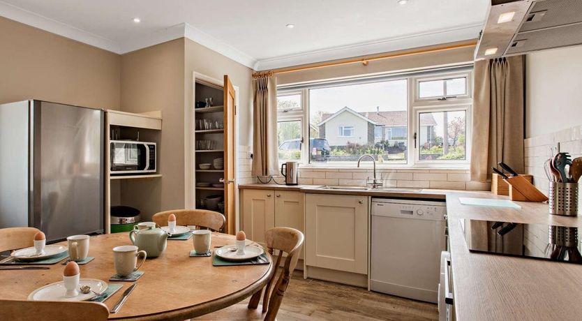 Photo of 3 Bed in Weybourne