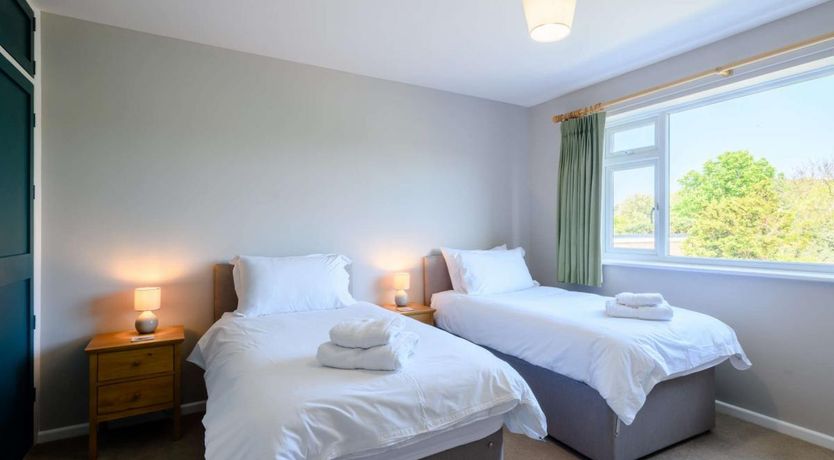 Photo of 3 Bed in Weybourne