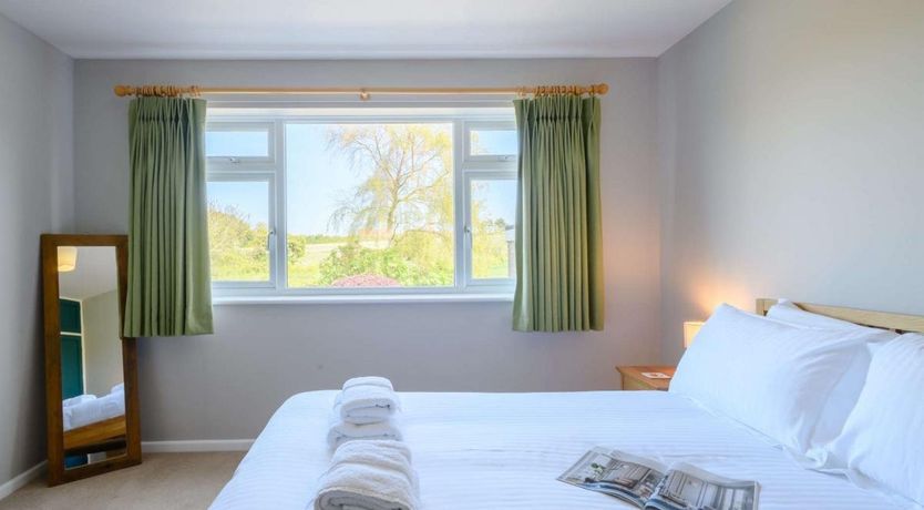 Photo of 3 Bed in Weybourne