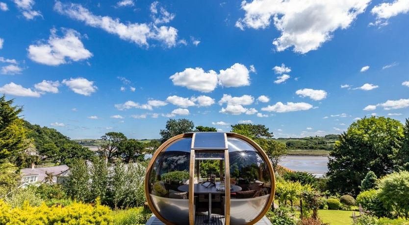 Photo of 10 Bed in Northam