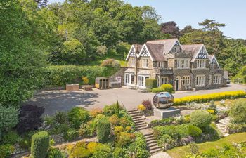 10 Bed in Bideford Holiday Cottage