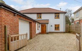 Photo of 4 Bed in Owermoigne