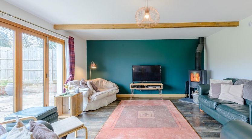 Photo of 4 Bed in Owermoigne