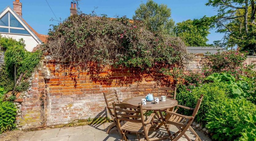 Photo of 1 Bed in Cley