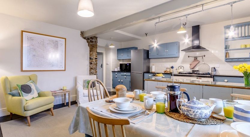 Photo of 3 Bed in Great Hucklow