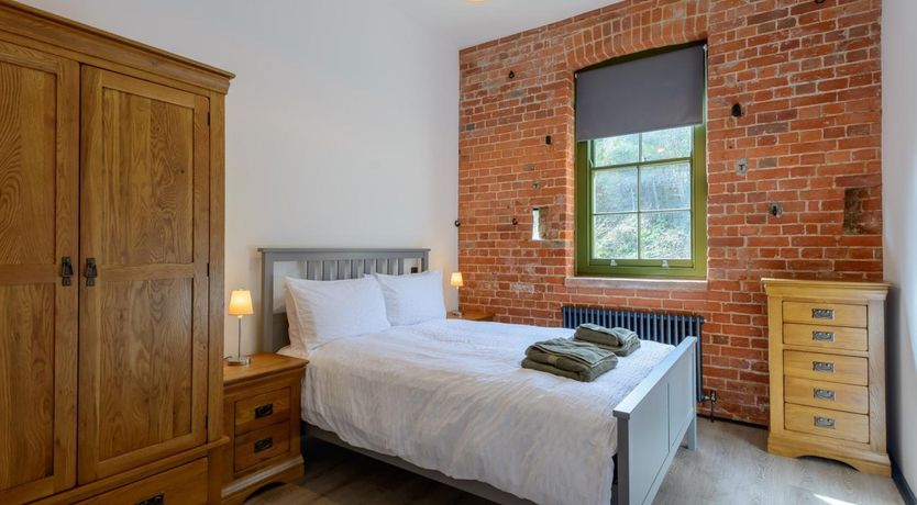 Photo of 3 Bed in Freshwater