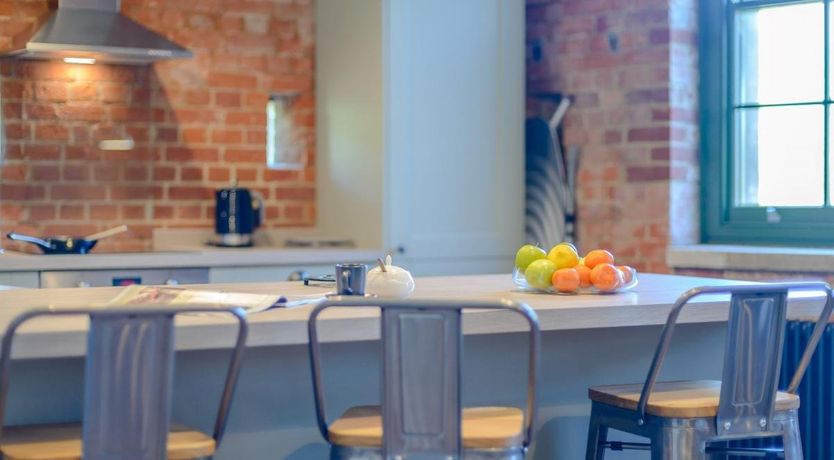 Photo of 3 Bed in Freshwater