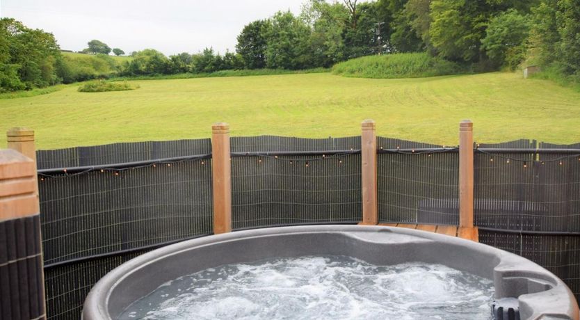 Photo of 1 Bed in Cribyn