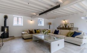 Photo of in Lincoln  (78147)