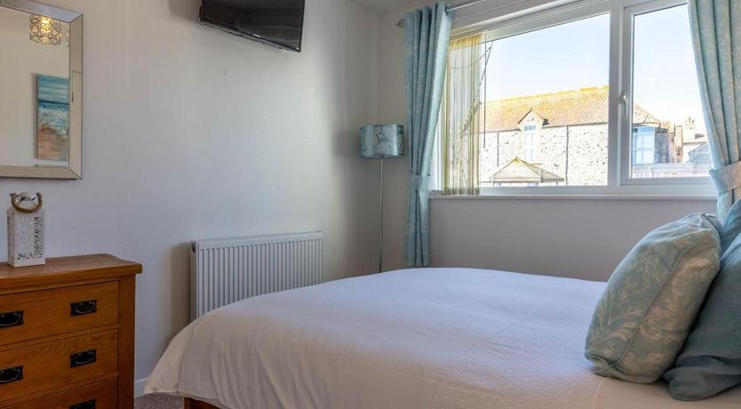 Photo of 2 Bed in Brixham