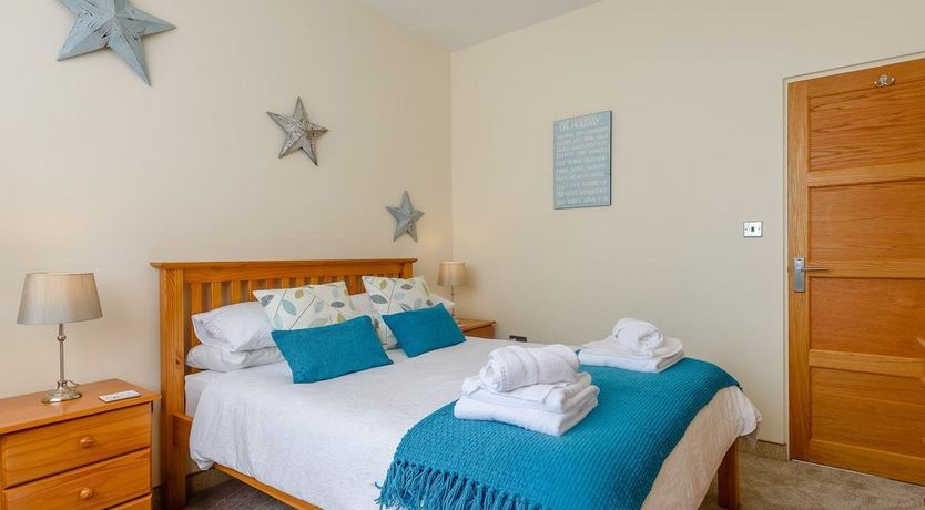 Photo of 2 Bed in Shanklin