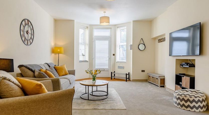 Photo of 2 Bed in Shanklin