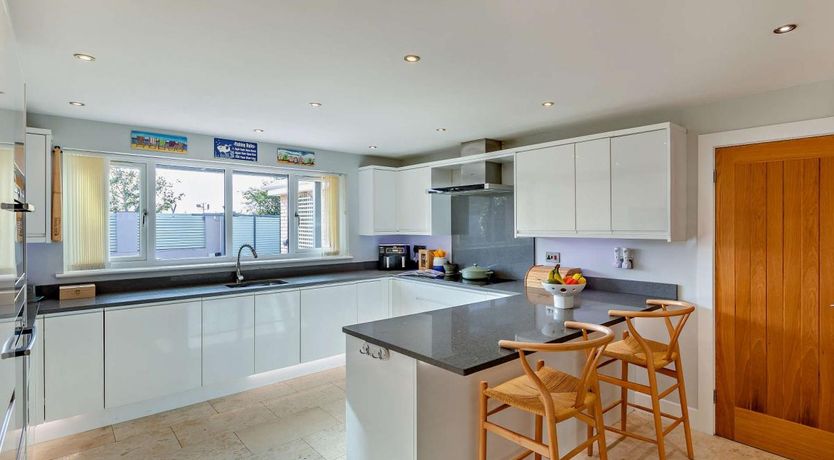 Photo of 4 Bed in Braunton