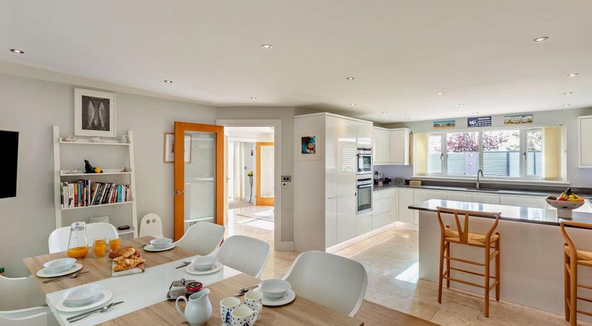 Photo of 4 Bed in Braunton