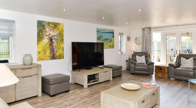 Photo of 4 Bed in Braunton