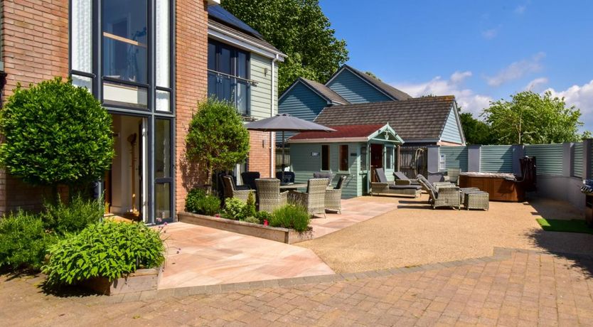 Photo of 4 Bed in Braunton