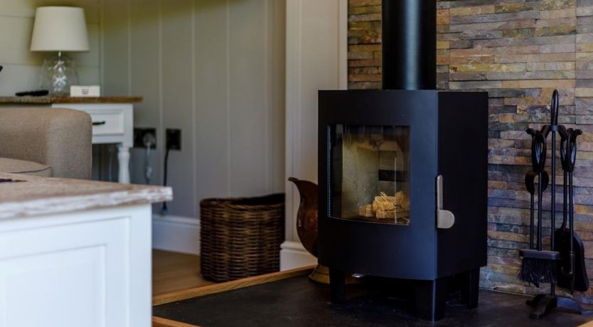 Photo of 2 Bed in Ashford Bowdler