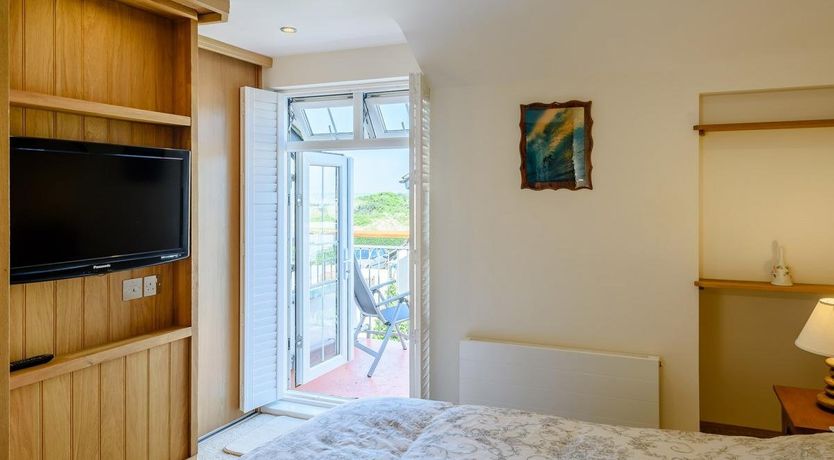 Photo of 2 Bed in Instow