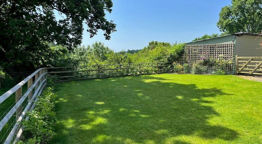 Photo of 1 Bed in Kinsham