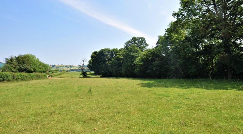 Photo of 1 Bed in Kinsham