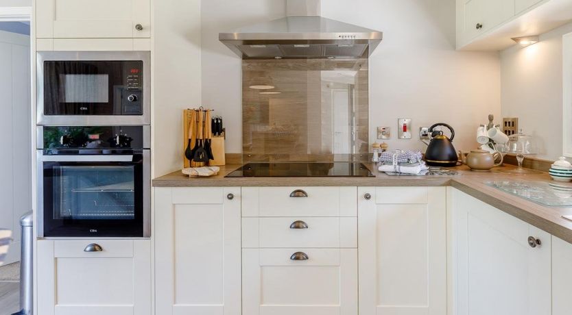 Photo of 2 Bed in Ashford Bowdler